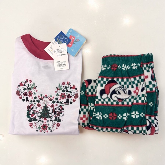 Disney Mickey Mouse Unisex Christmas Pajamas 2 Piece Set Size 10 NWT - Picture 6 of 12